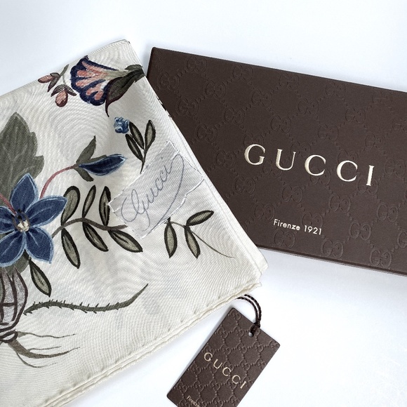 New Gucci Kris Knight Floral Ivory Multicolor White Silk ScarfGucci Gi…